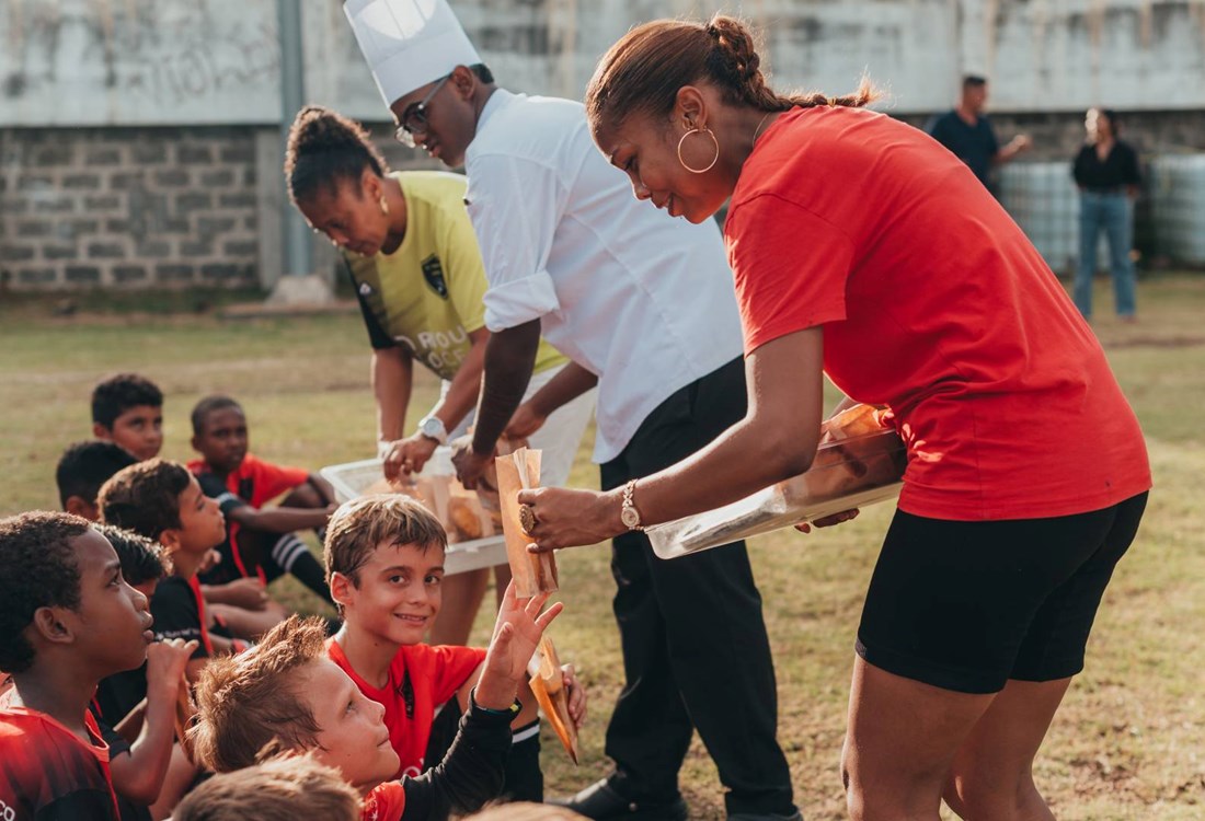Club Terre, Mer et Solidaire: Veranda Resorts supports local communities.